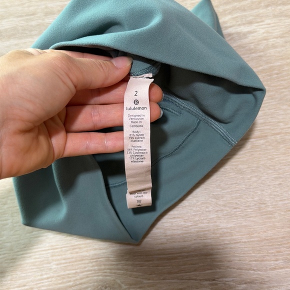 Lululemon shorts - Picture 4 of 4